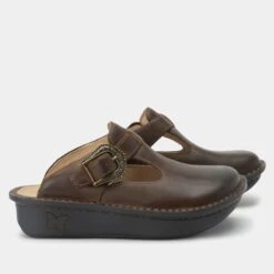 Classic Oiled Brown Shoe 9 Classic Oiled Brown Shoe -Alegria Shoes Shop ALG 7412 S2 a1b9b107 46d3 4993 be5a 9808f39cc045