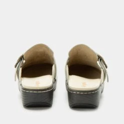 Shoes Osmosis Gold Cream Shoe -Alegria Shoes Shop OSM 6348 S3