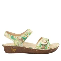 Vienna Coming Up Daisies Sandal 8 Vienna Coming Up Daisies Sandal -Alegria Shoes Shop VIE 7422 S2 99eff1b7 6b1c 4a66 b1b9 ec4c9cfab507
