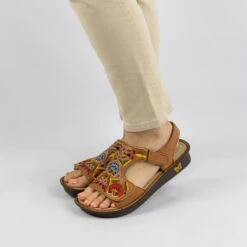 Alegria Shoes Shop -Alegria Shoes Shop VIK 647N model shot